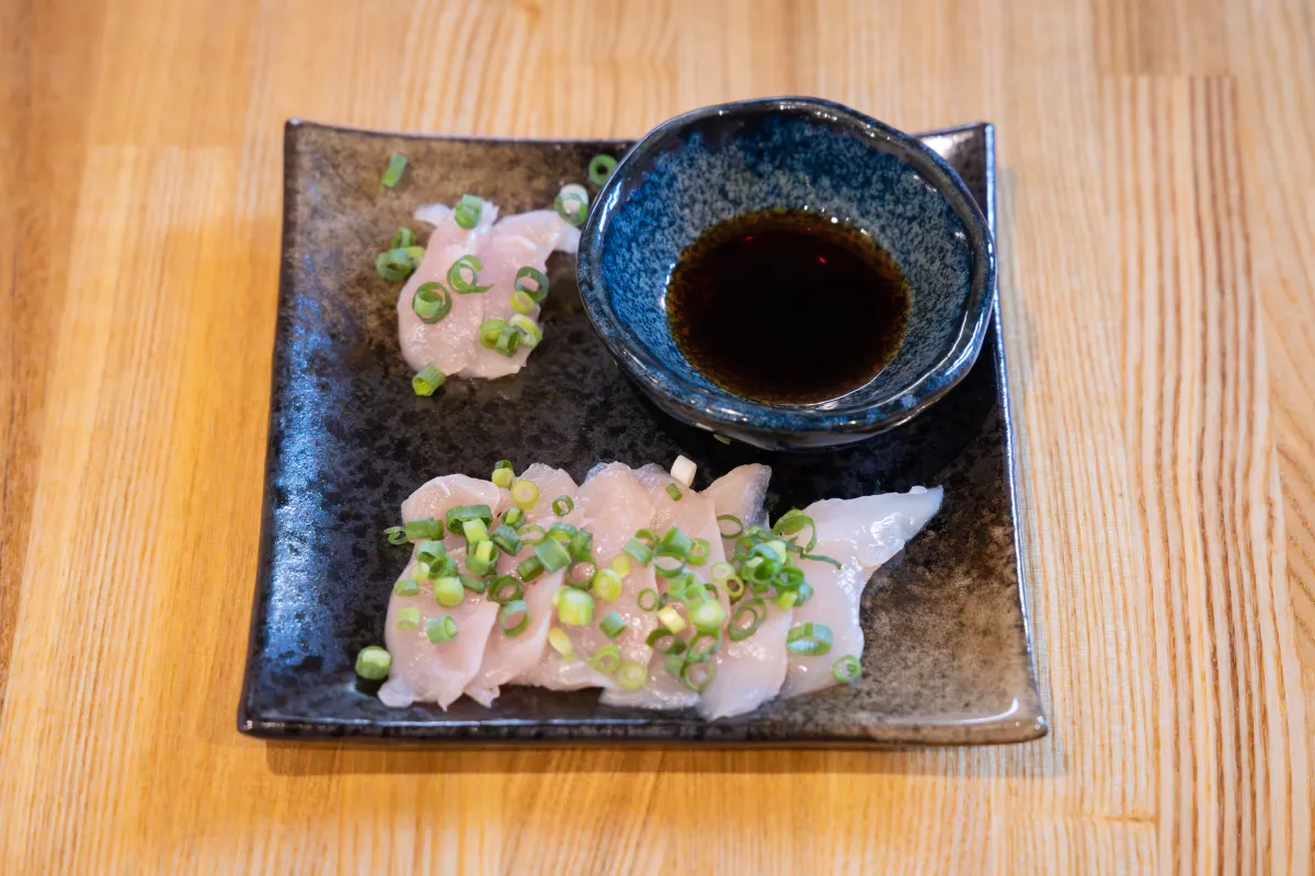 鶏刺し